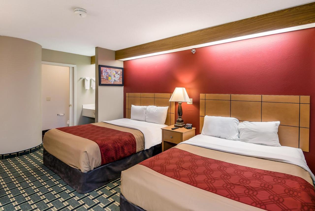 Econo Lodge Inn & Suites Peoria Illinois Екстер'єр фото