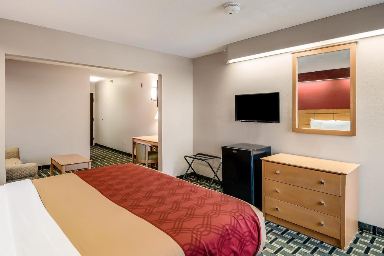 Econo Lodge Inn & Suites Peoria Illinois Екстер'єр фото