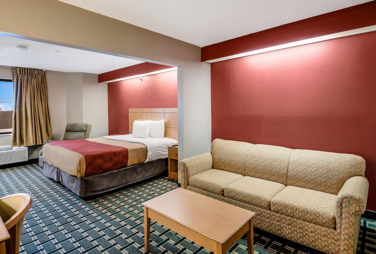 Econo Lodge Inn & Suites Peoria Illinois Екстер'єр фото